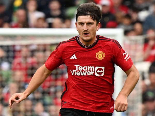 Bek Manchester United, Harry Maguire.