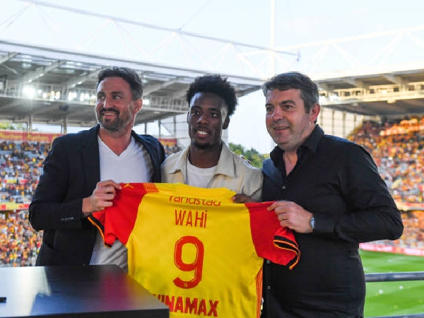 Lens mendatangkan Elye Wahi dari Montpellier