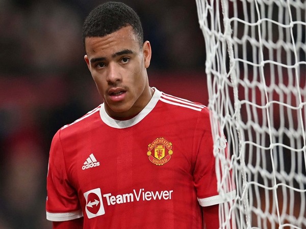 Manchester United resmi mendepak Mason Greenwood dari klub buntut dari kasus pelecehan seksual yang pernah dilakukan penyerang asal Inggris tersebut / via Getty Images