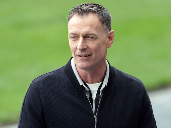 Eks striker Chelsea, Chris Sutton.