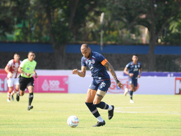 Penyerang Arema FC, Gustavo Almeida