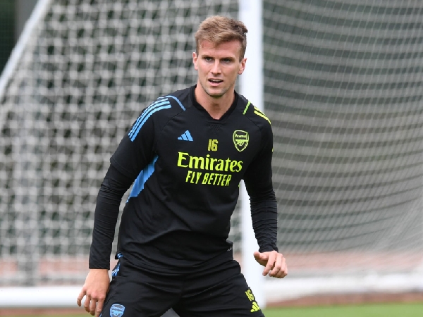 Rob Holding kian terpinggirkan di Arsenal