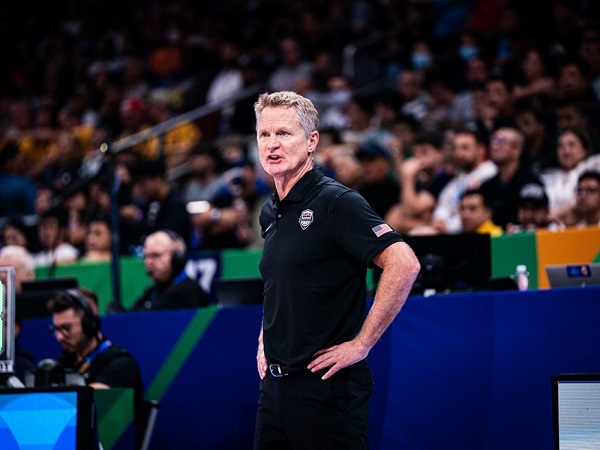 Steve Kerr tak ragukan banyak tim hebat di luar Amerika Serikat.