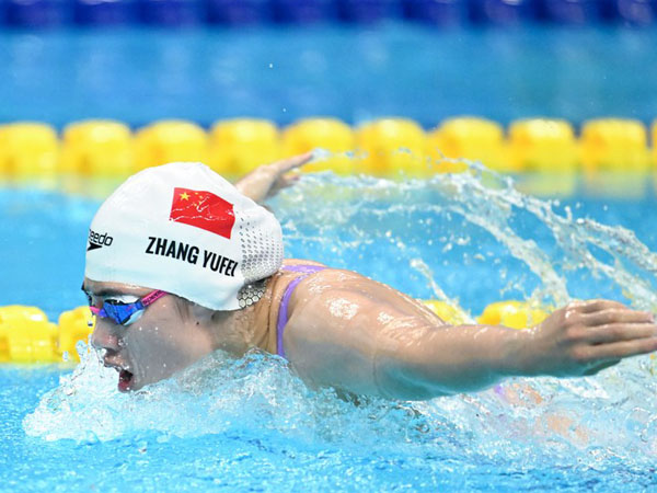 Perenang China Zhang Yufei tampil dalam final nomor 200 meter gaya kupu-kupu di Asian Games Hangzhou. (Foto: Xinhua)