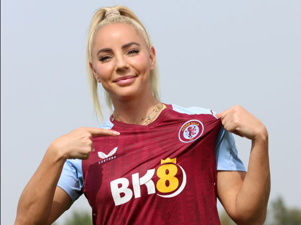 Tim Wanita Aston Villa Mulai Khawatir Dengan Kualitas Jersey