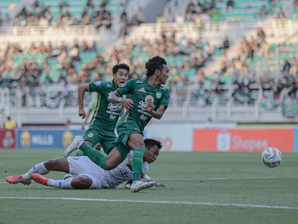 Bek Persebaya Surabaya, Catur Pamungkas dipastikan absen di laga kontra Persib Bandung