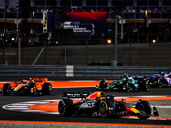 Hasil Race F1 GP Qatar: Max Verstappen Asapi Duo McLaren | Liga Olahraga