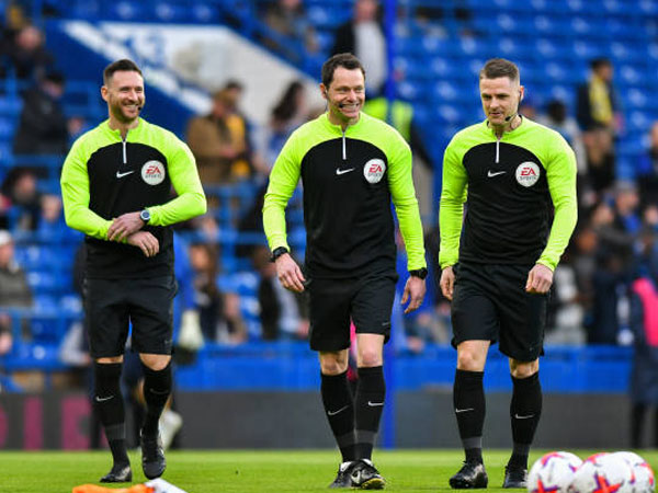 Premier League Kembali Pekerjakan Wasit yang Anulir Gol Luis Diaz