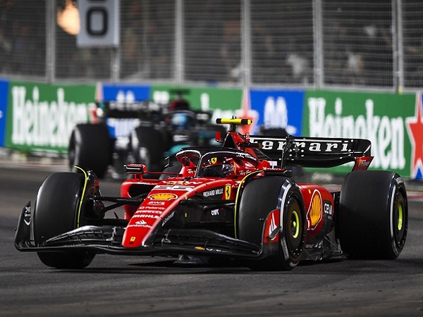 Hasil FP1 F1 GP Brasil: Carlos Sainz Finis Terdepan