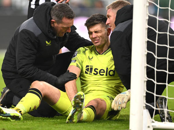 Nick Pope Cedera Dislokasi Bahu, Kemenangan Newcastle Harus Dibayar Mahal