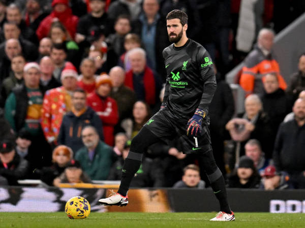 Hanya Imbang Lawan Manchester United, Alisson Becker Lihat Sisi Positif