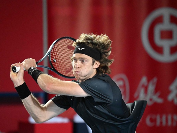 Awali Musim 2024, Laga Sengit Sambut Andrey Rublev Di Hong Kong