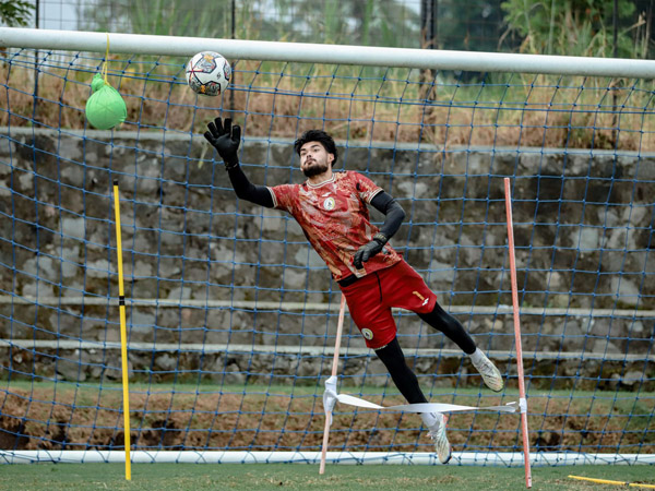 Kiper PSS Sleman, Anthony Pinthus