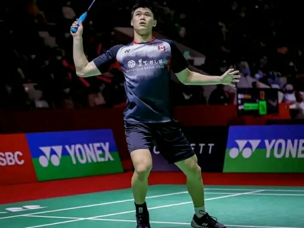 Brian Yang Sikat Li Shifeng di Babak Pertama Indonesia Masters 2024