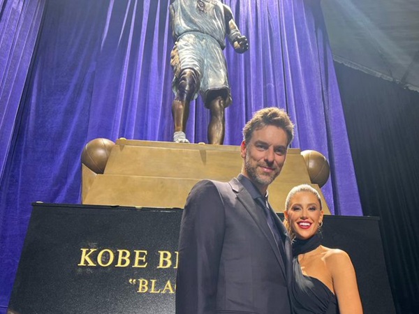 Pau Gasol Hadir Saat Peresmian Patung Kobe Bryant