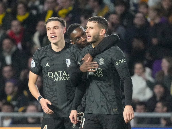 Lucas Hernandez mencetak gol pertama dalam kemenangan 2-0 PSG atas FC Nantes