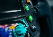 Ada Tombol WhatsApp di Setir Mobil Mercedes W15 F1