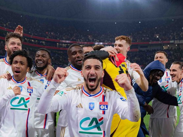 Lyon melaju ke semifinal Piala Prancis usai kalahkan Strasbourg lewat adu penalti