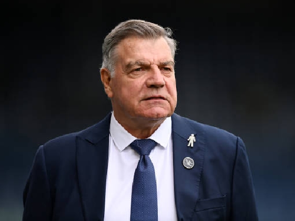 Sam Allardyce bersedia melatih Chelsea