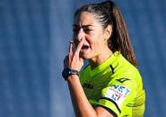 Kesan Pertama Ferrieri Caputi Jadi Wasit Pertama Wanita di Serie A