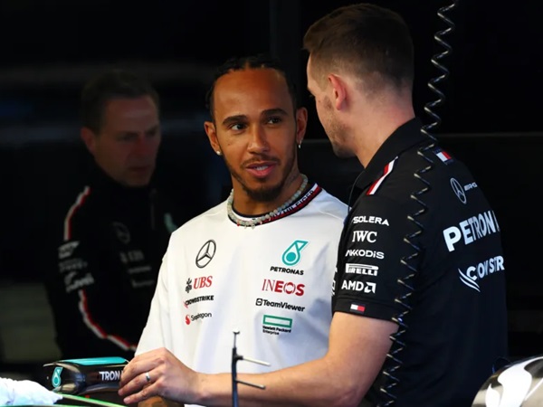 Lewis Hamilton Klaim Mobil Mercedes W15 F1 Luar Biasa