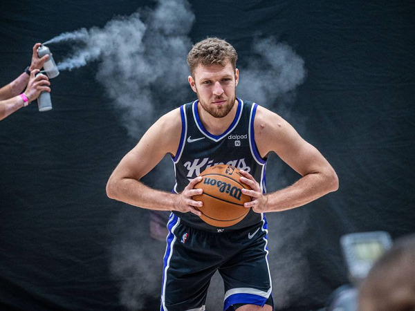 Sasha Vezenkov ceritakan sulitnya adaptasi di level NBA.