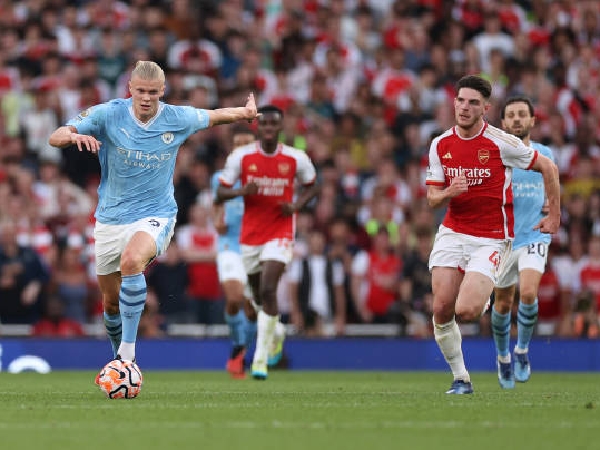 Arsenal akan menghadapi Manchester City di Etihad Stadium nanti malam