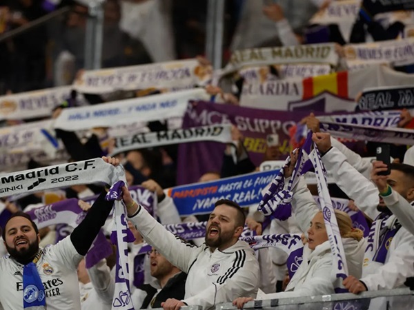 Fans Real Madrid Diminta untuk Mengenakan Pakaian Putih Saat Jamu City