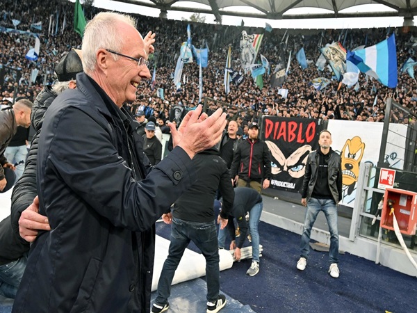 Eks pelatih Lazio