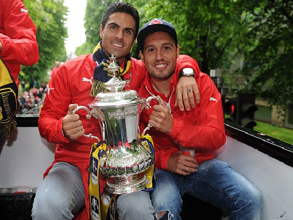 Mikel Arteta dan Santi Cazorla