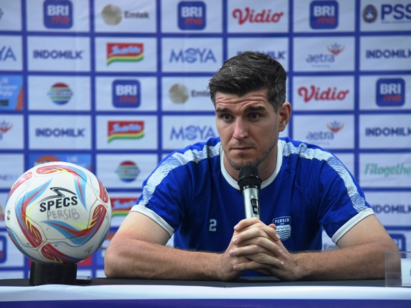 Bek Persib, Nick Kuipers