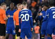 Gol Chelsea Dianulir, Noni Madueke Berteriak di Hadapan Wasit Craig Pawson