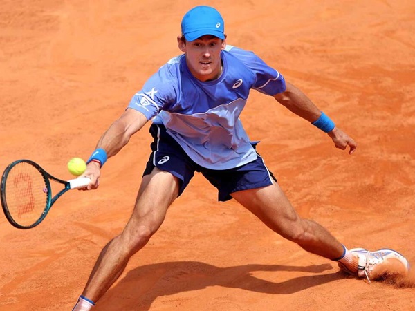 Perebutkan Babak 16 Besar Di Roma, Alex De Minaur Bertahan Lalui Laga Maraton