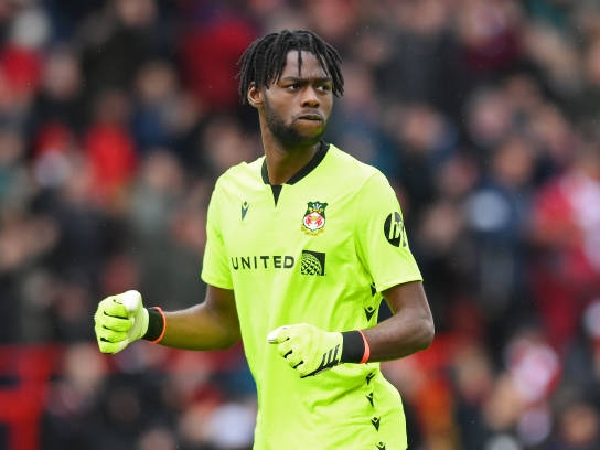 Arsenal meminjamkan Arthur Okonkwo ke Wrexham selama musim 2023-24