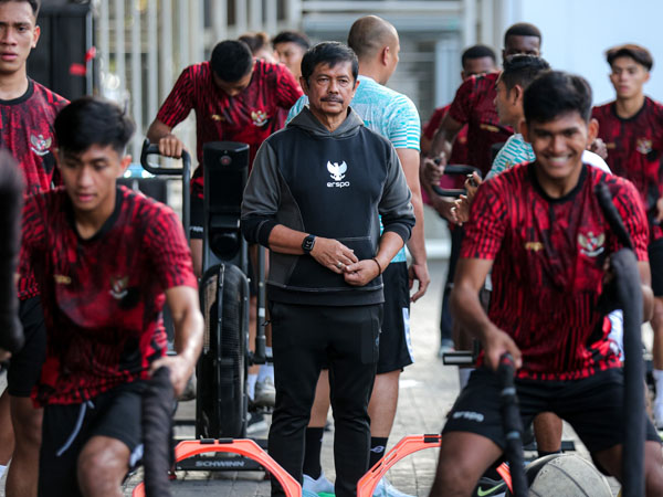 Latihan timnas Indonesia U-20 dipimpin Indra Sjafri
