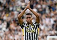 Alex Sandro Tumpahkan Emosinya saat Ucapkan Perpisahan kepada Juventus