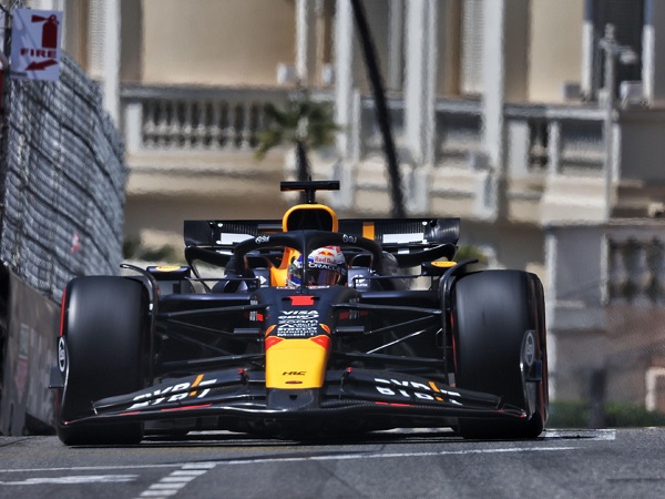 Max Verstappen sebut RB20 tidak nyaman di Monte Carlo.
