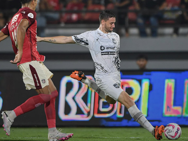 Penyerang Borneo FC, Felipe Cadenazzi di laga kontra Bali United