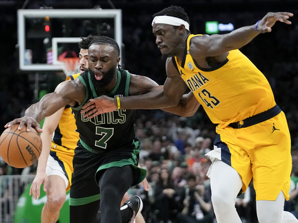 Jaylen Brown akui tidak mudah eliminasi Indiana Pacers.