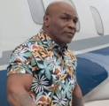 Mike Tyson Buka Suara Usai Alami Gangguan Medis Dalam Penerbangan