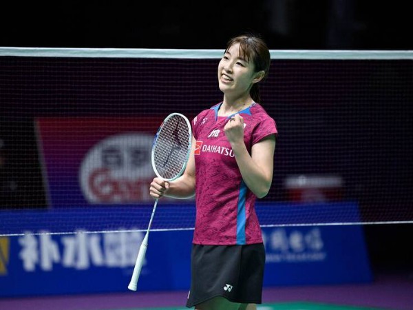 Zhang Yiman Cedera, Nozomi Okuhara Menang Mudah di Babak Pertama Singapore Open 2024