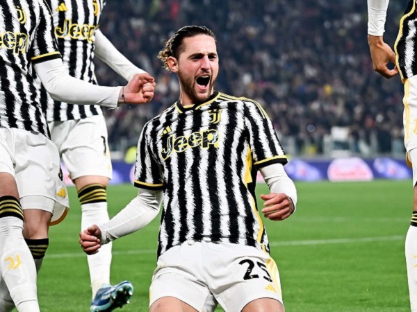 Adrien Rabiot Dan Arthur Melo Bisa Bangun Ulang Lini Tengah Juventus