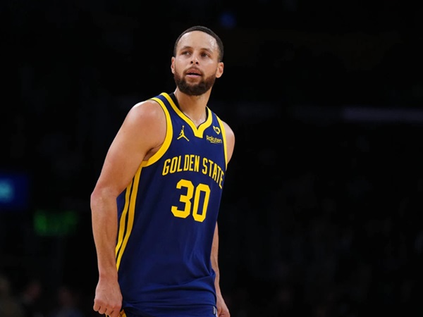 Steph Curry Tak Masuk 10 Besar Pemain Terbaik NBA