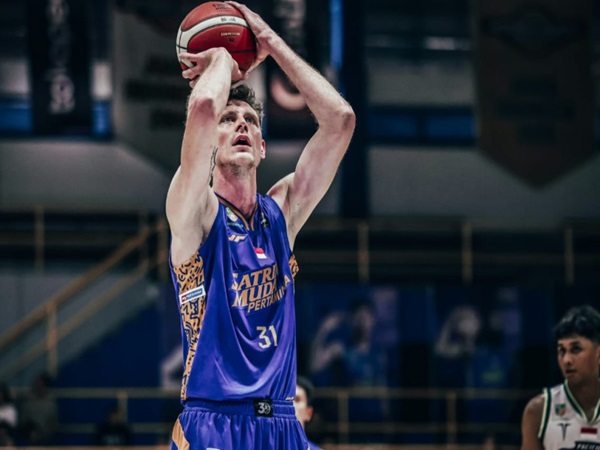 Youbel Sondakh Tanggapi Debut Artem Pustovyi di IBL