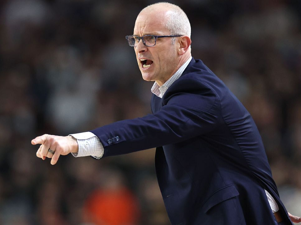 Lakers dianggap kurang beri tawaran menggiurkan kepada Dan Hurley.