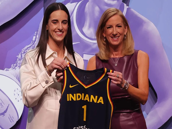 Komisaris WNBA Bantah Caitlin Clark Menjadi Target