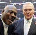 Michael Jordan Terpukul Atas Kepergian Jerry West: "Dia Kakak Bagi Saya"