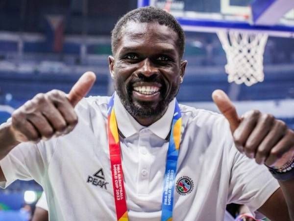 Sejak 2019, mantan pemain NBA Luol Deng menjabat sebagai presiden federasi bola basket Sudan Selatan. (Foto: FIBA)