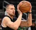 Boston Celtics Tunggu Status Kristaps Porzingis Untuk Game 5 Final NBA