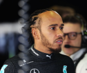 Lewis Hamilton Tak Akan Paksa Ferrari Ubah Warna Mobil